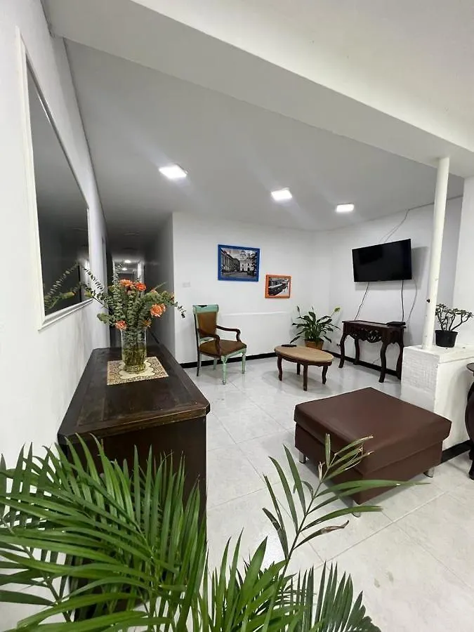 Hotel La Casa Del Tranvia Medellín 0*,